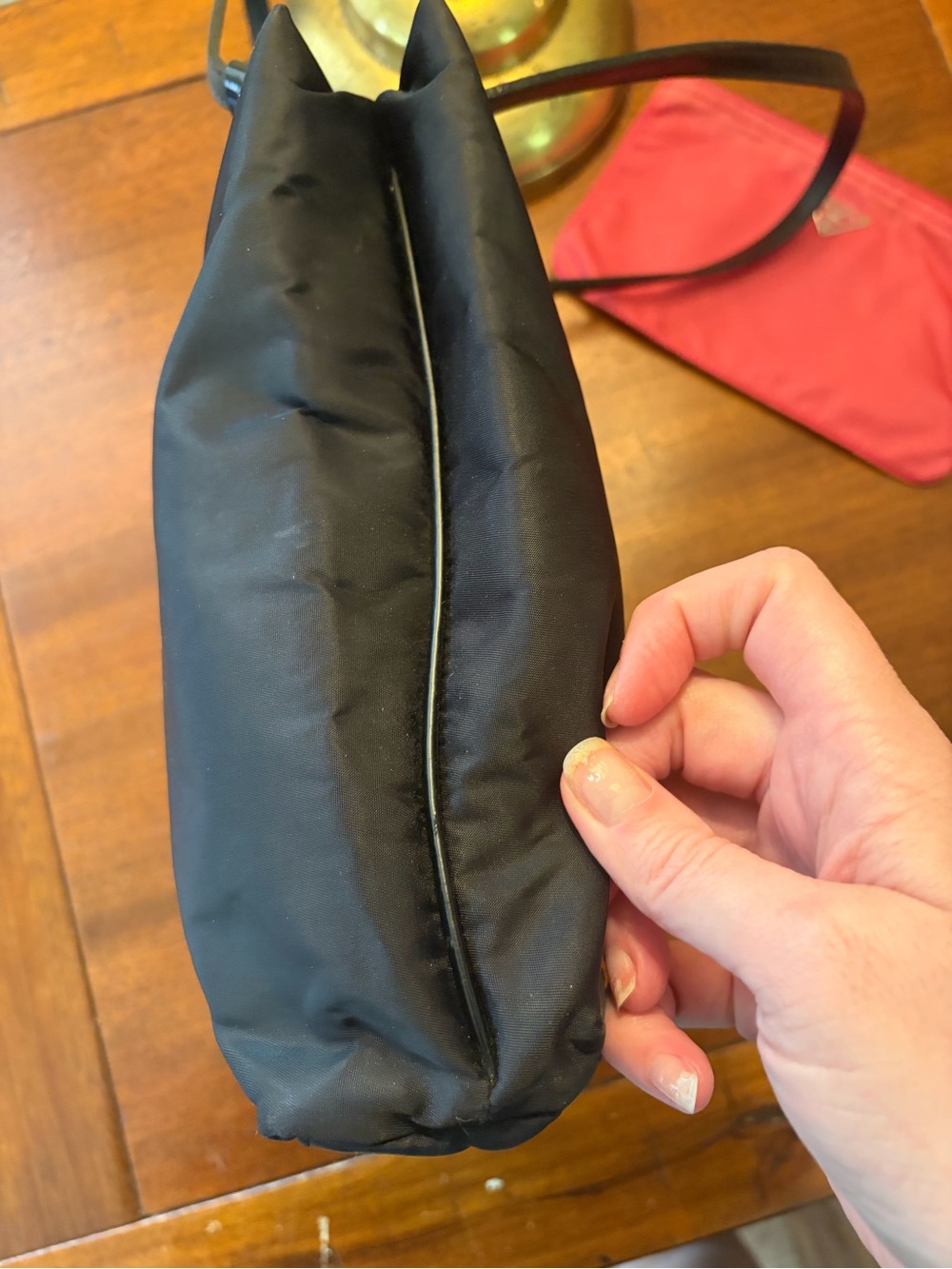 Prada Black vintage 2000’s Tessuto mini Nylon Shoulder Bag with Red Zip Pouch - Picture 4 of 16